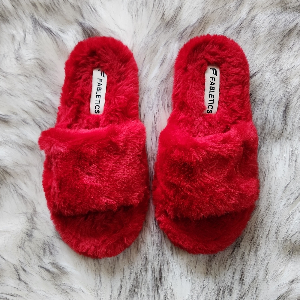 Fabletics Fur Slippers - Picture 4 of 6